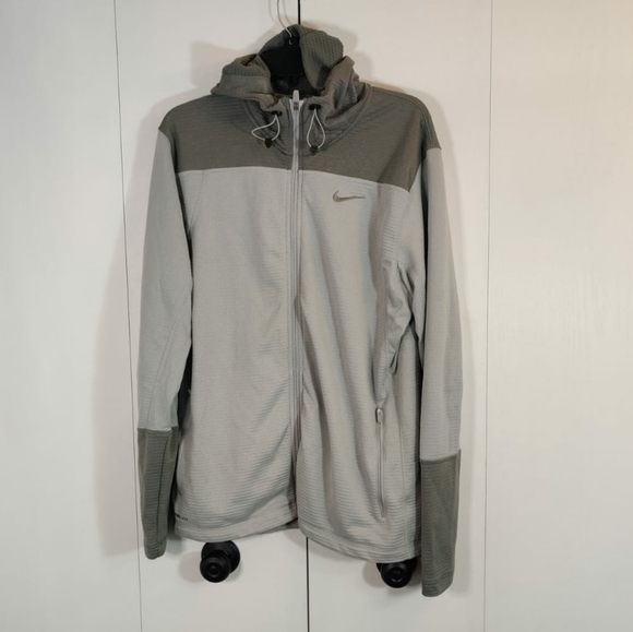 Nike Other - Nike therma-fit coat